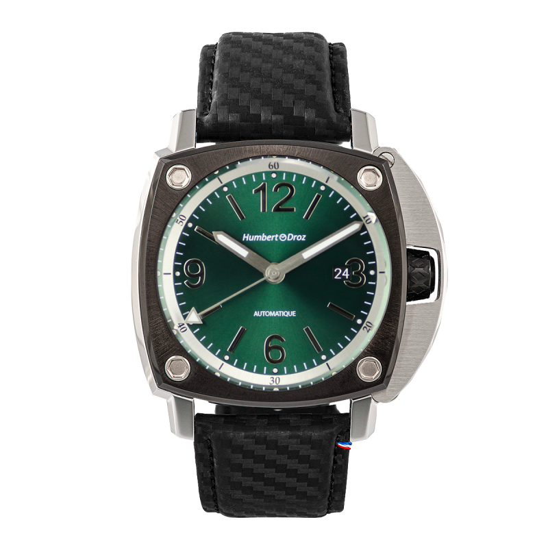 Montre Française Humbert Droz HD11 Prairial, lunette noire vissée au boîtier acier 316L et cadran vert soleillé avec date à 3h.