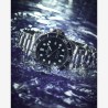 montre de plongée Edox Neptunian, étanche à 30 ATM avec couronne vissée et lunette tournante unidirectionnelle en céramique.