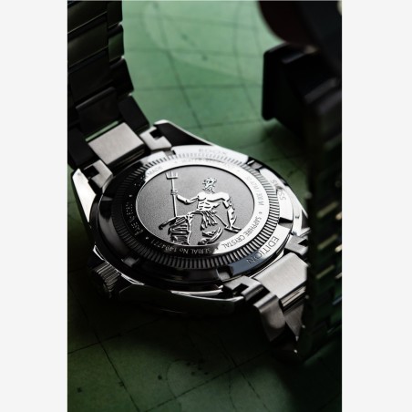 Fond vissé avec gravure Edox Neptunian.