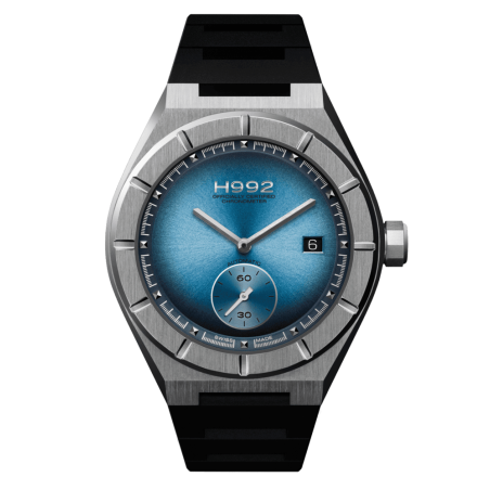 Montre sportive H992 H1 en acier 316L, cadran bleu céleste et bracelet rubber noir.