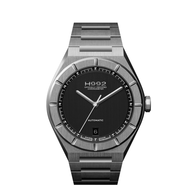 Montre 3 aiguilles H992 H2 tout acier et cadran noir épuré.