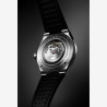 Montre Suisse en acier, bracelet caoutchouc et boucle ardillon.