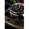 Montre suisse avec boite en titane et verre saphir