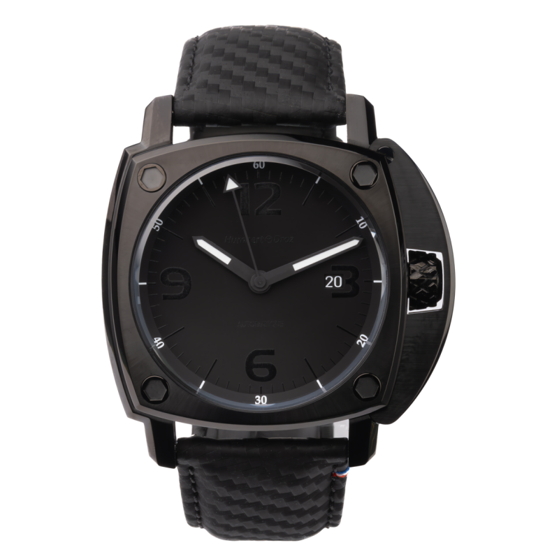 Humbert Droz HD11 Brumaire, montre automatique Française en acier PVD noir, cadran noir mat et bracelet noir motif carbone.